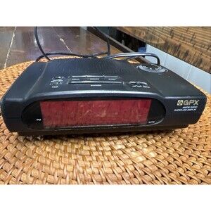 Genuine GPX (D525) Gran Prix AM/FM Digital Clock Radio Super LED Retro